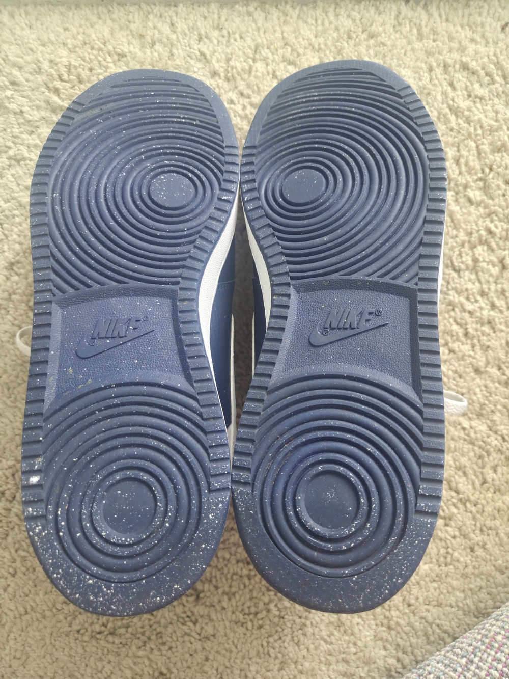Nike Court Men's Vision Low Sneaker - Picture 10 of 11